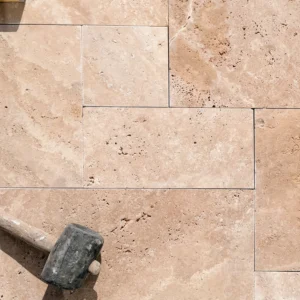 Light Travertin, cross cut, koptatott római méretek